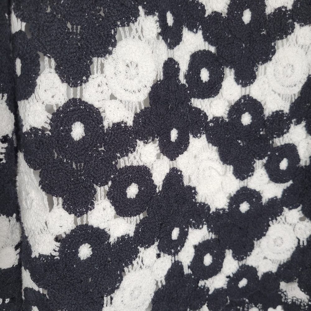 Avec Les Filles NWT Crochet Skirt In Black White Size XL/XXL - Picture 4 of 9
